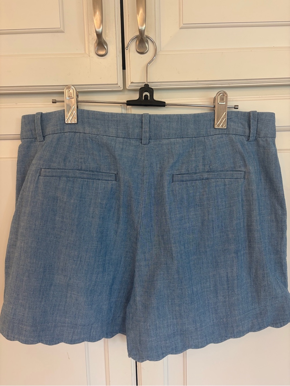 J. Crew Chambray Scallop-Hem Shorts in Light Blue size 10, 3” inseam - Picture 5 of 7